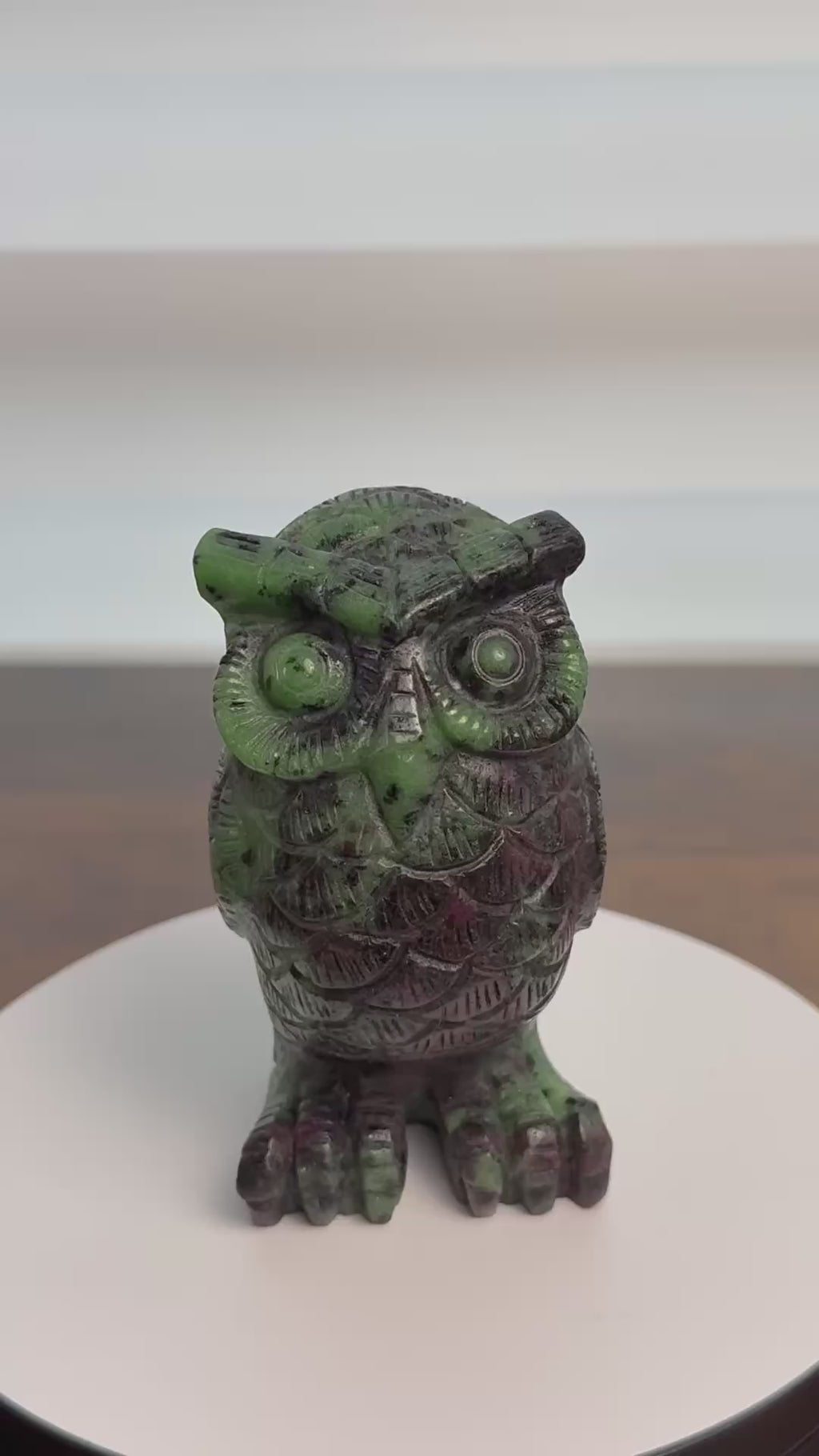 🦉 UV Ruby Zoisite Owl – $65