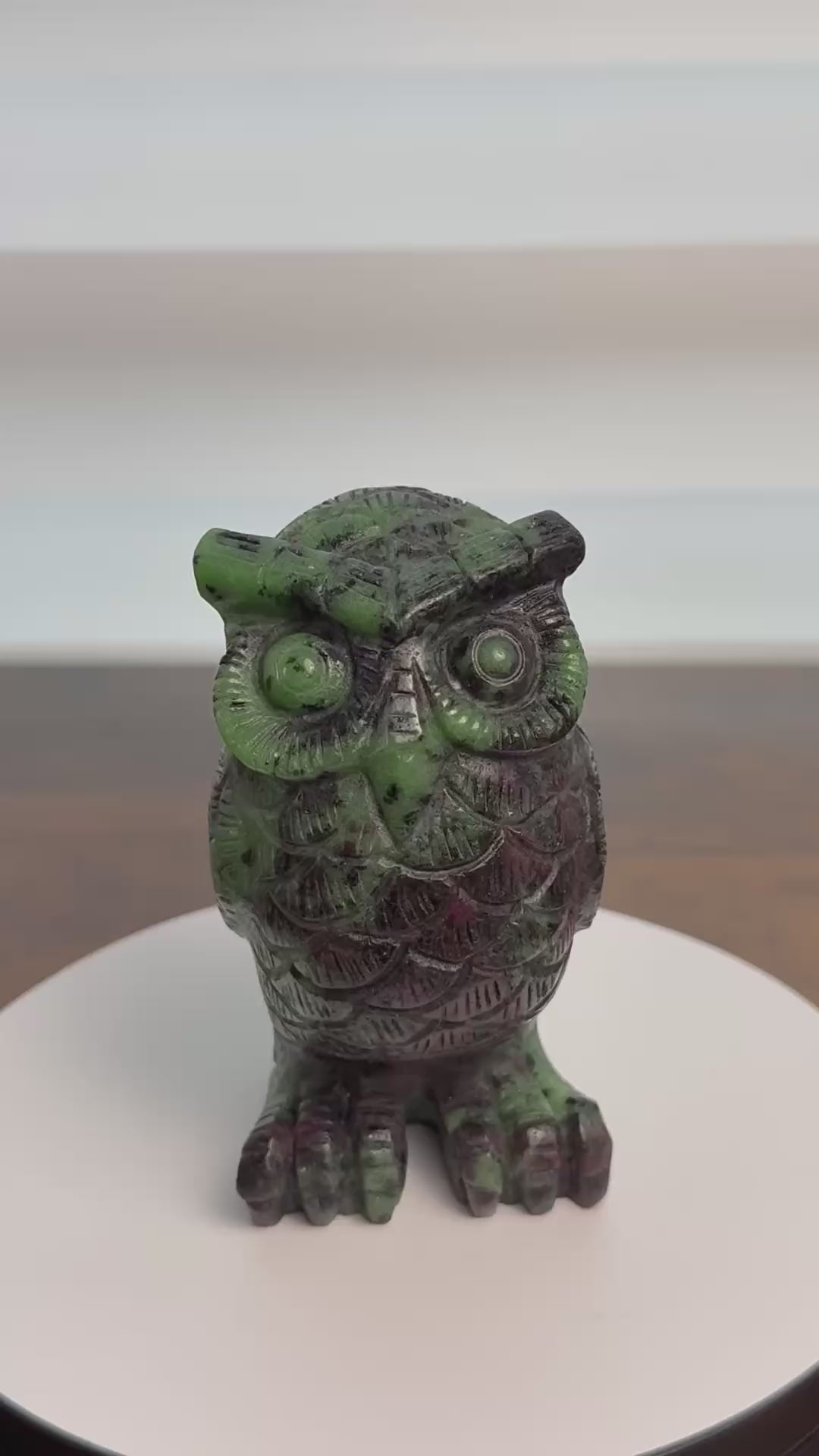 🦉 UV Ruby Zoisite Owl – $65